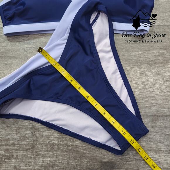 Cupshe Keyhole Bikini Swimsuit Size S - Picture 6 of 7